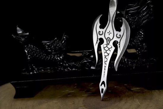 Longquan tea knife metal model Eighteen -like blades Fangtian painting halberd long Martial Arts Training long staff micro -blade ornaments