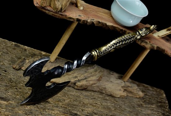 Tea knife bite the golden ax eighteen blade mini ax to play with decorative ornaments collectible blades