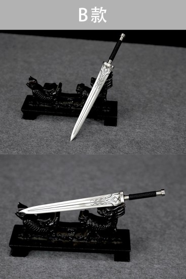 Mini Tea Sword Ornament - Eighteen Weapons Collection