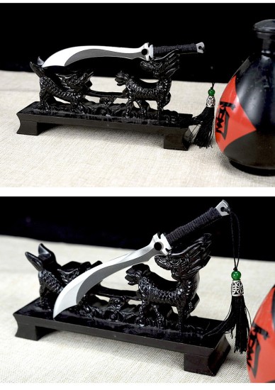 Micro blade ornament mini style Qinggang Sword Extraordinary Shadow Tea Sword Sword Sword Eighteenth Class Eighteenth Class blade