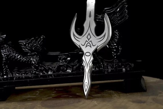 Longquan tea knife metal model Eighteen -like blades Fangtian painting halberd long Martial Arts Training long staff micro -blade ornaments