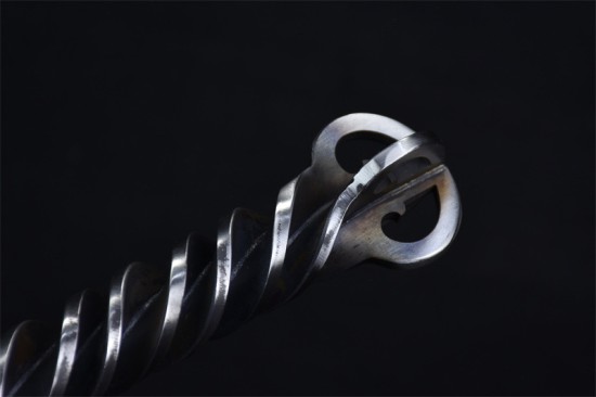 Longquan sword handmade forging one -in -one spring and six sides of spring and autumn Han swords and television long sword collectible blade sword collections