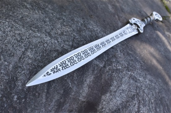 Longquan sword handmade forging one -piece six -faced Han sword film sword collectible blade long sword collection artwork