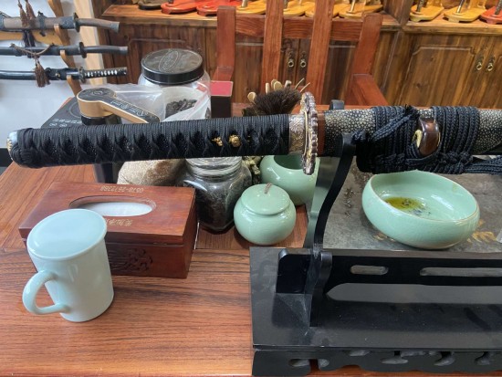Samurai Tanto 37 - Traditional Japanese Short Sword