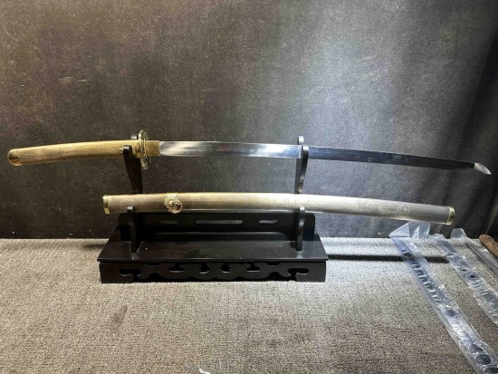 Samurai Tanto 10 - Traditional Japanese Short Sword