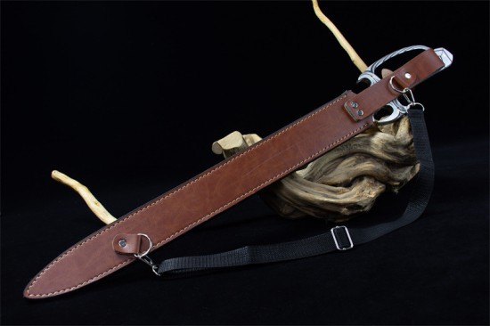 Longquan sword handmade forging all -in -one modern sword film and television chief sword defense collectible blade collection process