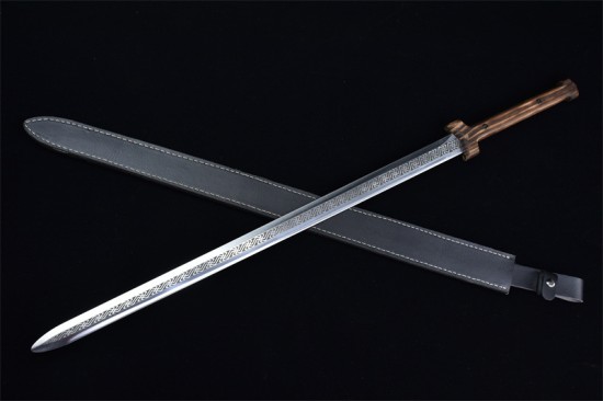 Douyin same Longquan sword handmade forging all -in -one wooden handle six sides Tang sword sword sword sword collectible blade
