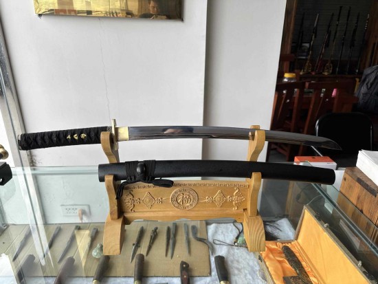 Samurai Tanto 26 - Traditional Japanese Short Sword