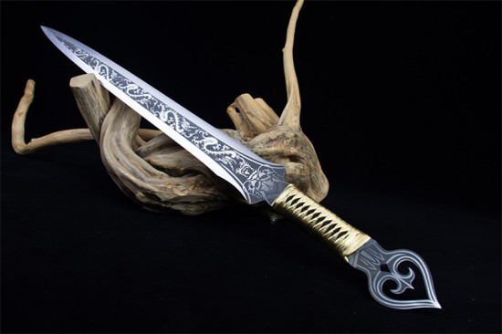 Longquan sword handmade forging modern integrated Han sword body collectible blade film and television sword collection process