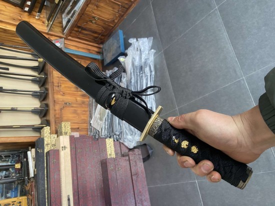 Samurai Tanto 39 - Traditional Japanese Short Sword