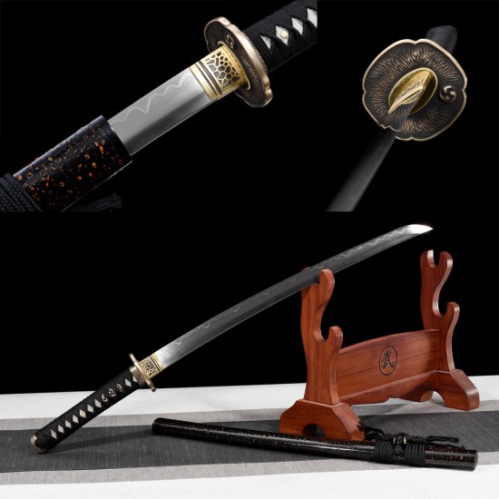 Longquan City Sword and Bai Steel Folding Forging Turbus Blade Blade Mid-style Japanese imitation knife command 376-432 Longquan City Sword and Bai Steel Folding Forging Turbus Blade Blade Mid-style Japanese imitation knife command 376-432