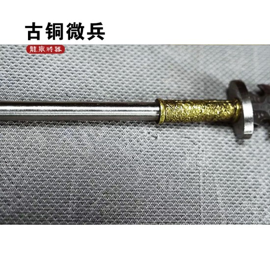 Bronze micro -weapon eighteen weapons to play with tea knife manganese steel accessories to mini youth weapons