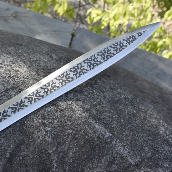 Longquan sword handmade forging one -piece six -faced Han sword film sword cold weapon long sword collection artwork Longquan sword handmade forging one -piece six -faced Han sword film sword cold weapon long sword collection artwork